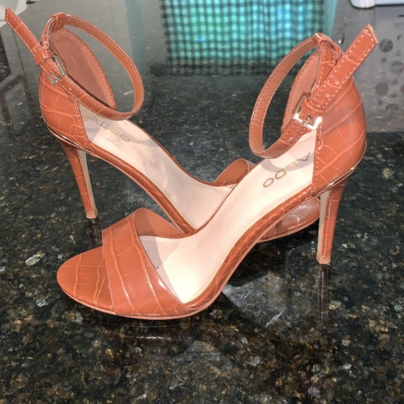 •Aldo “Kalanda” Cognac Heels W/ Buckled  Strap & Gold Toned Hardware GORGEOUS!• - Picture 2 of 14